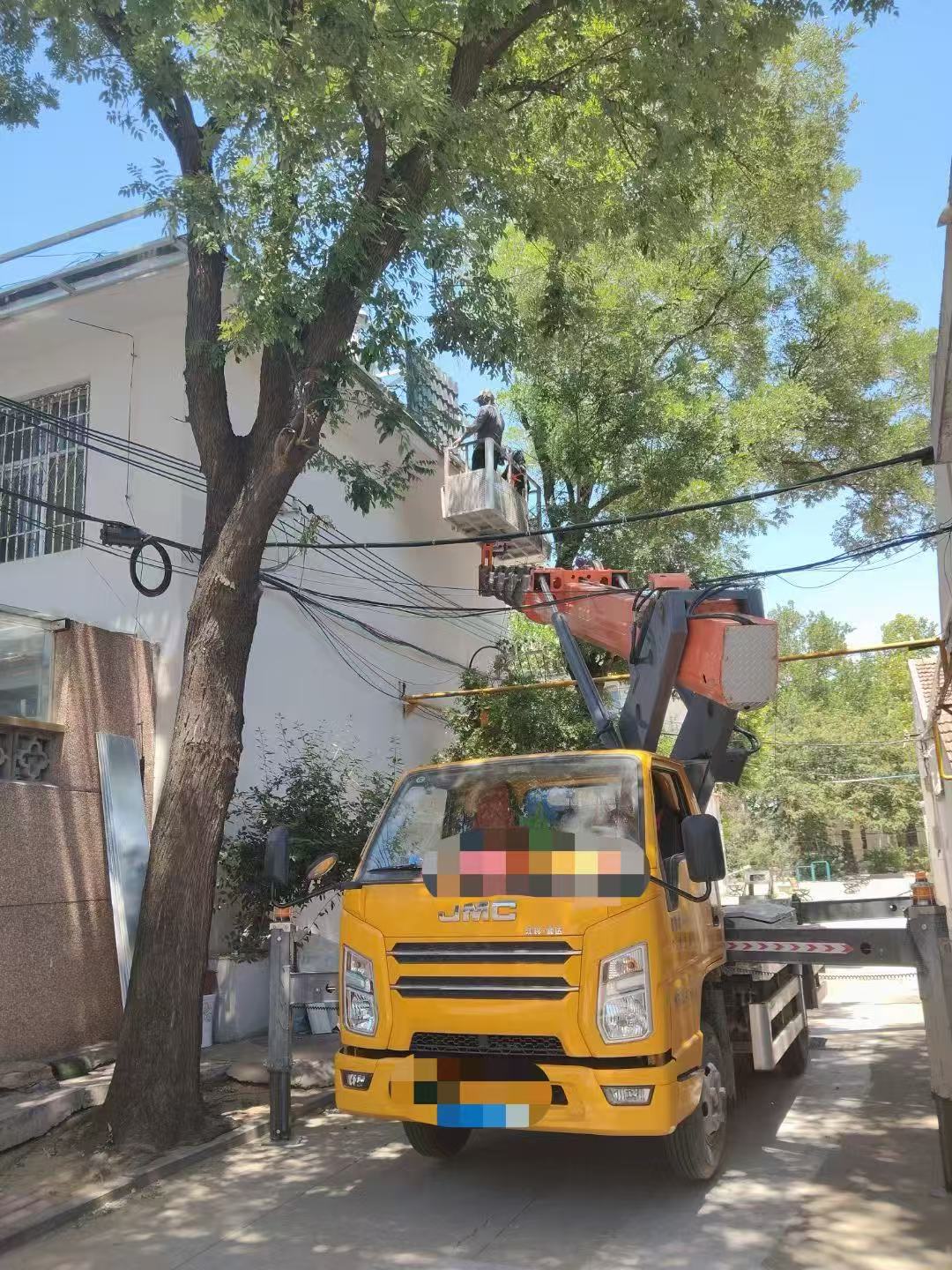 平顶山市高空作业车能吊装重物吗？最大承载多少公斤？